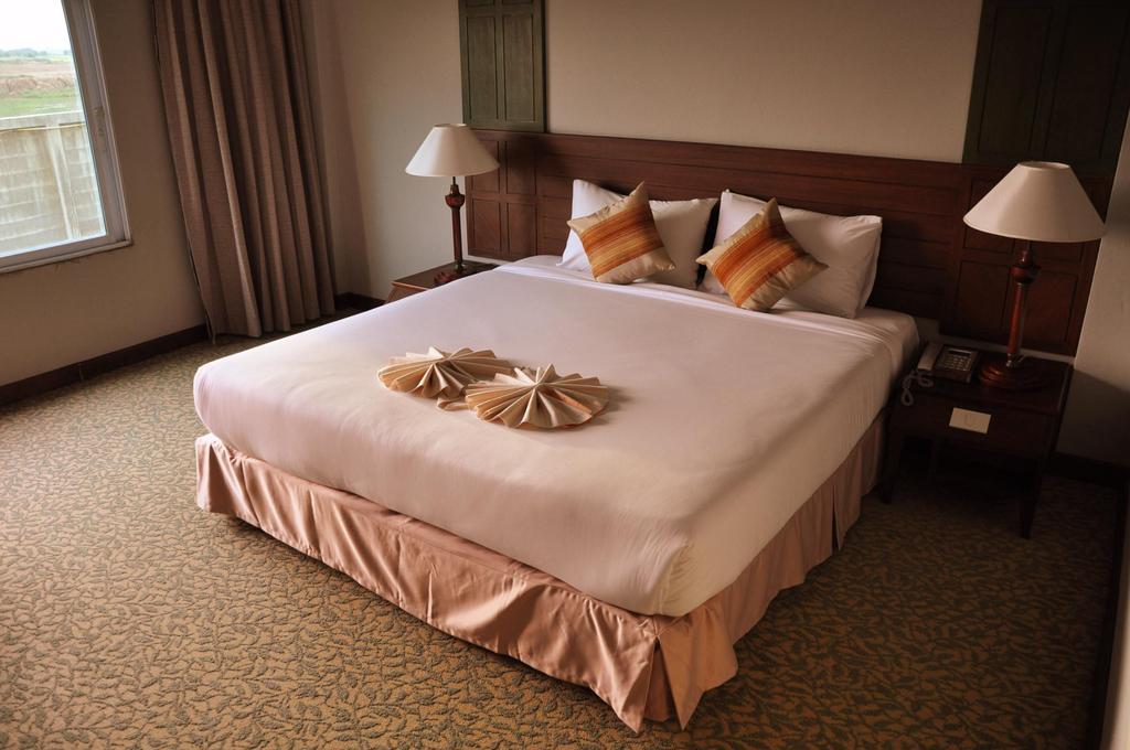 At Ayutthaya Hotel Zimmer foto